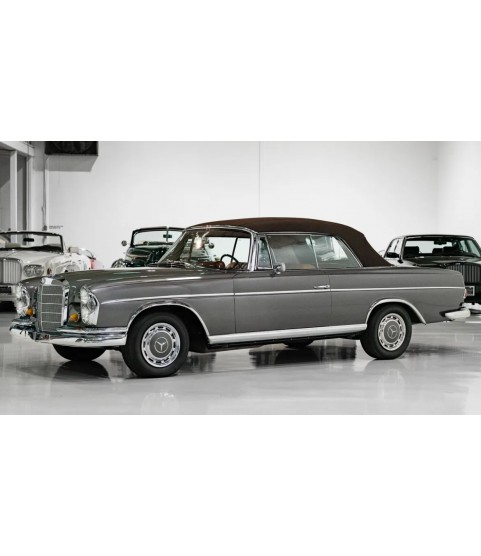 Mercedez-Benz 1967 W112 300SE Cabriolet 300SE SEL